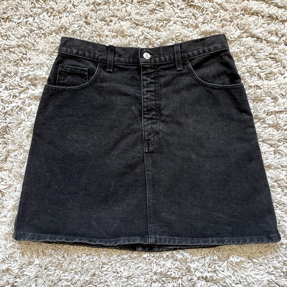 Vintage Guess Jean Skirt - Picture 2 of 10
